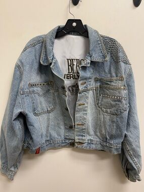Vintage BEBO Beverly Hills Studded Light Wash Denim Jacket - Light Blue